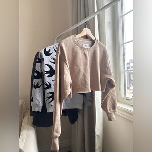 TNA size 1 cropped fleece top